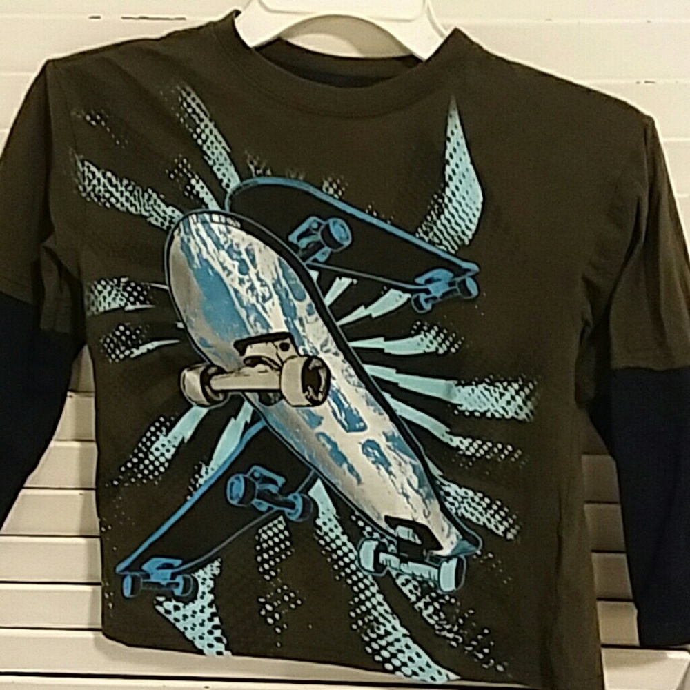 Boys SkateBoard Long Sleeve Shirt Size 7